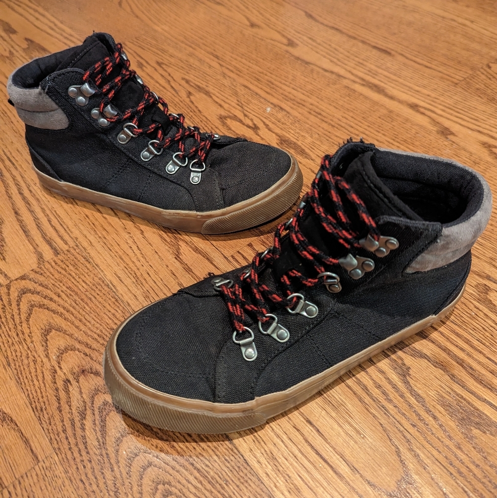Old Navy Ht Hiker Hybri Boots (Black Jack)